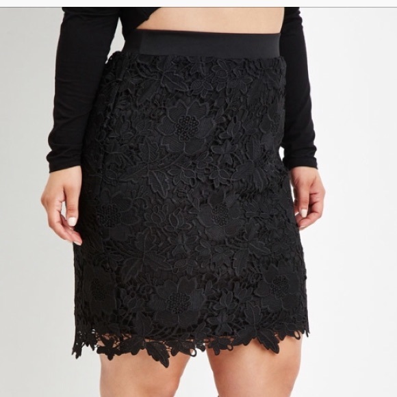 Forever 21 Dresses & Skirts - ⚡️SALE!! Forever 21 Scalloped Crochet Pencil Skirt